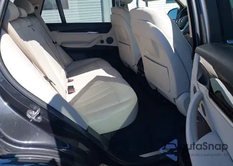 2015 BMW X5 xDrive35I z USA, uszkodzony, nr VIN 5UXKR0C51F0P12837